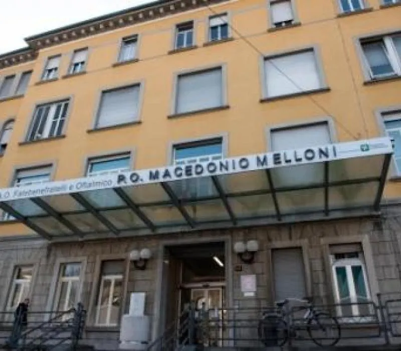 Design Apartment - Tricolore, Macedonio Melloni Milan Italy