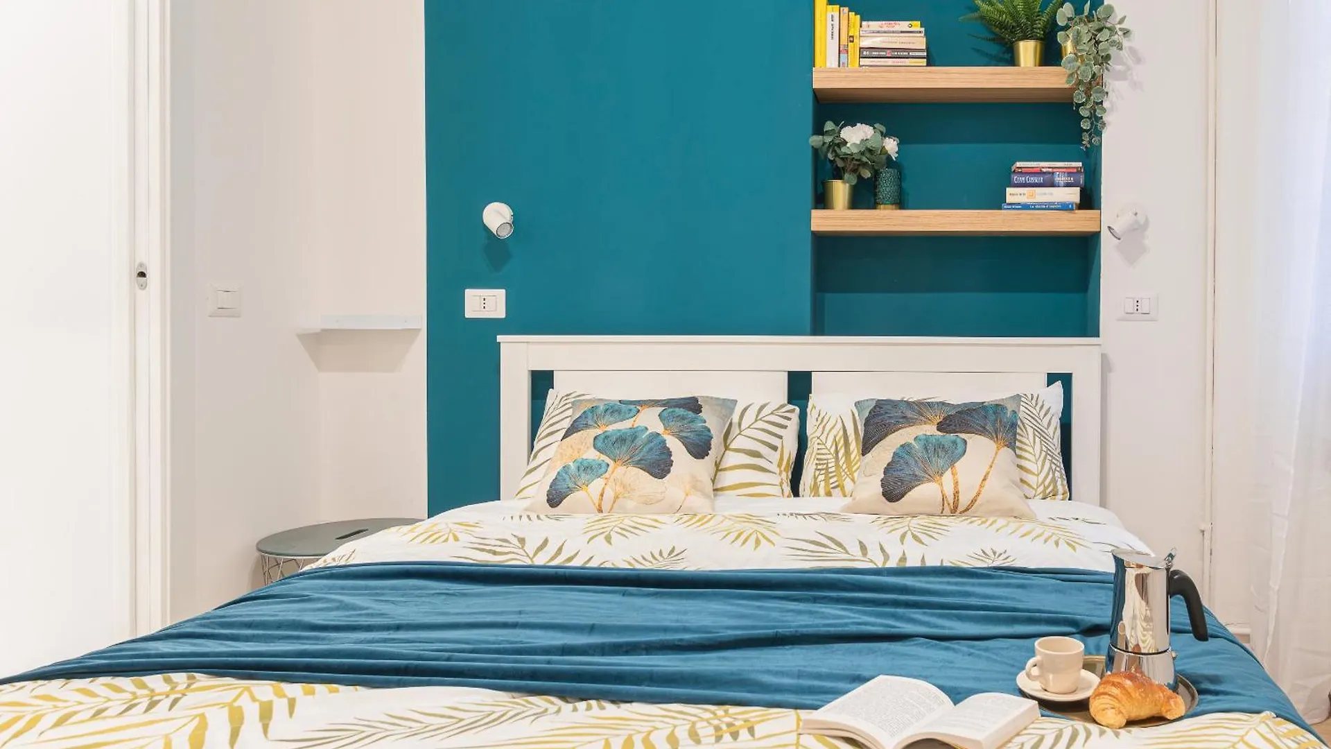 Design Apartment - Tricolore, Macedonio Melloni Milan