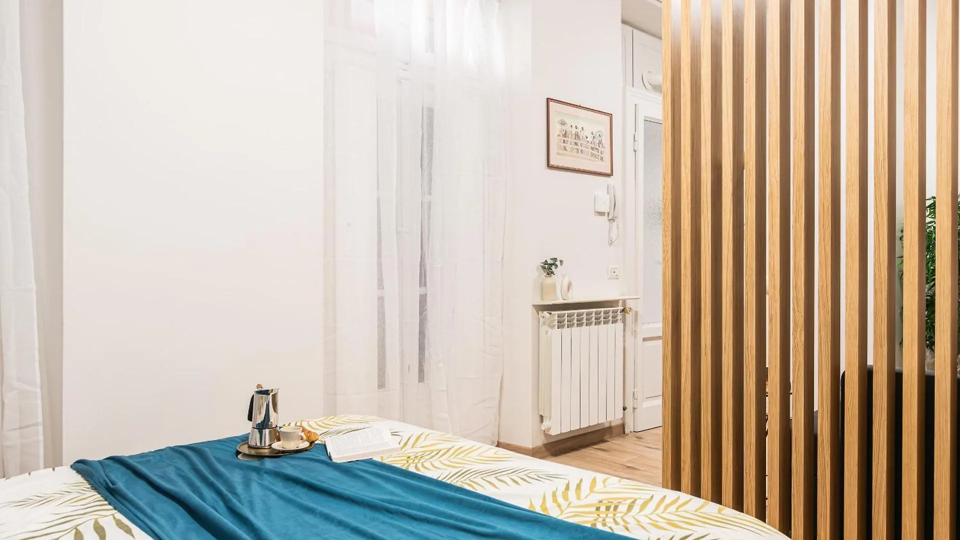 Design Apartment - Tricolore, Macedonio Melloni Milan Italy