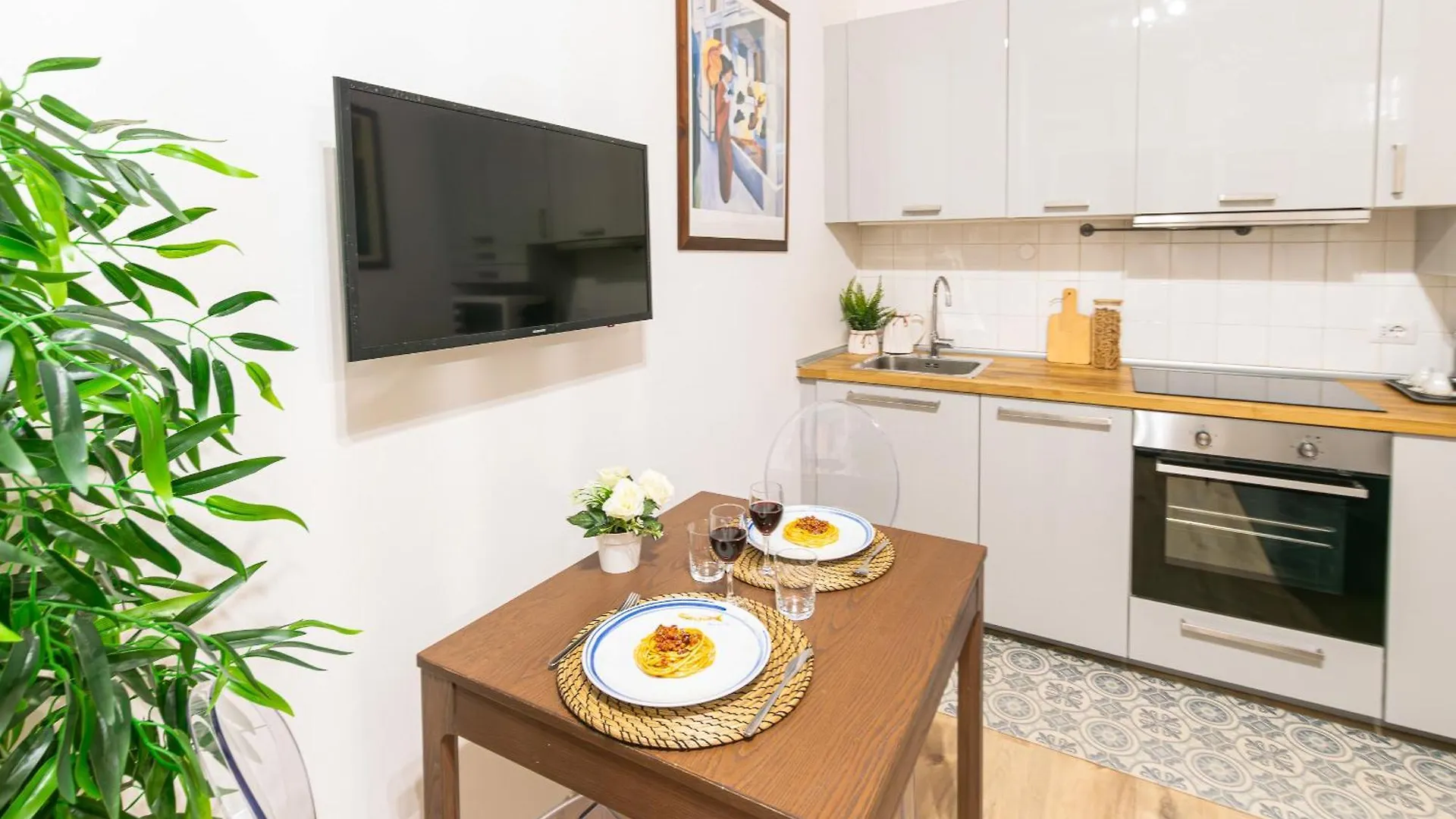 Design Apartment - Tricolore, Macedonio Melloni Milan Italy