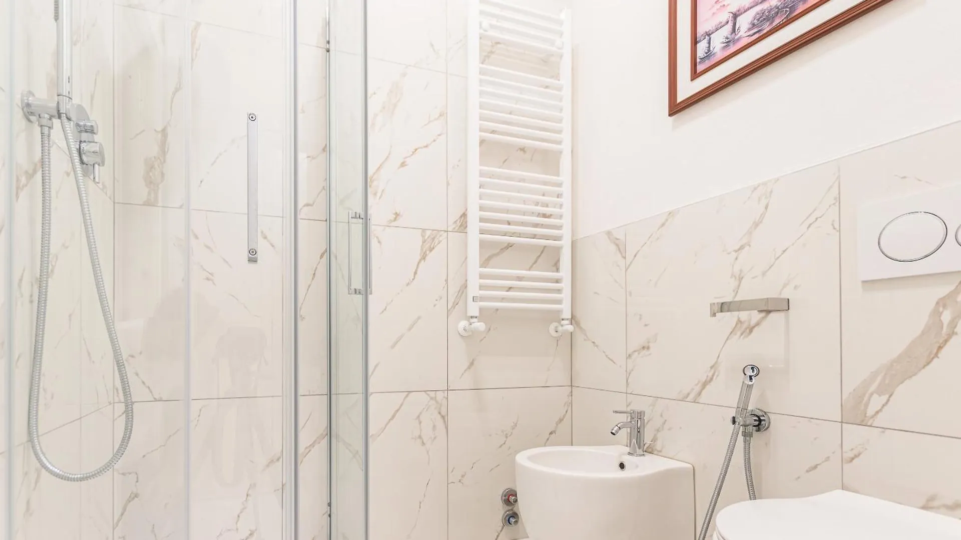 Design Apartment - Tricolore, Macedonio Melloni Milano 0*,  İtalya